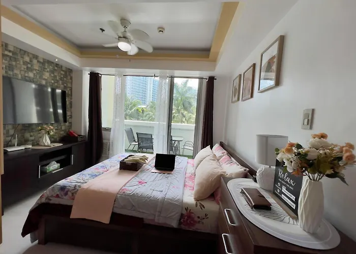 Appartamento Beach Front Living In The Heart Of The City, Azure Residences *