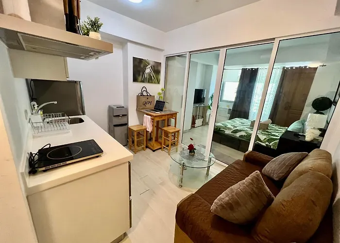 Appartamento Beach Front Living In The Heart Of The City, Azure Residences Manila
