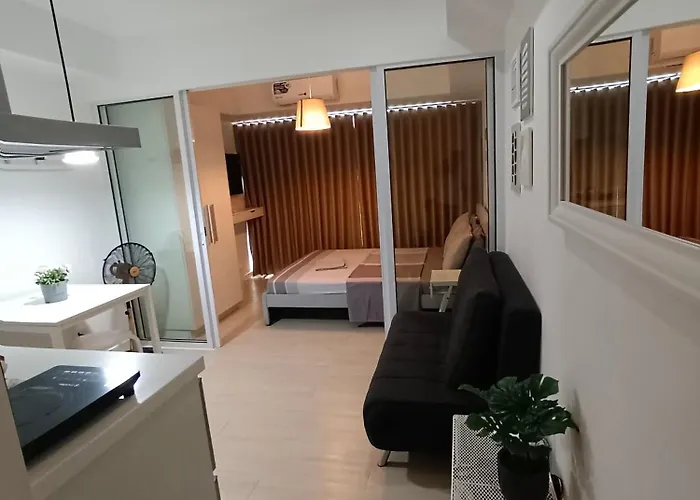 Appartamento Beach Front Living In The Heart Of The City, Azure Residences Manila