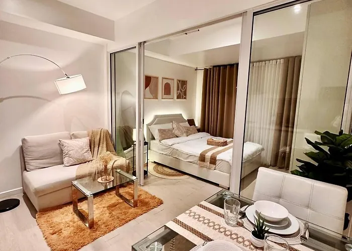 Beach Front Living In The Heart Of The City, Azure Residences Appartamento Manila