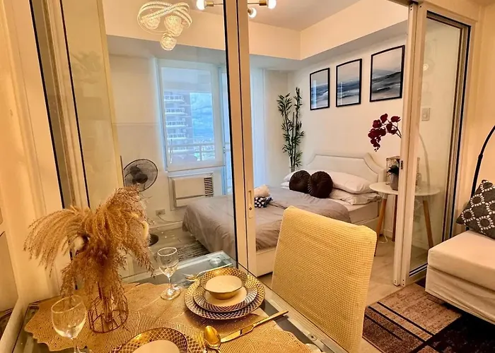 Beach Front Living In The Heart Of The City, Azure Residences Appartamento *